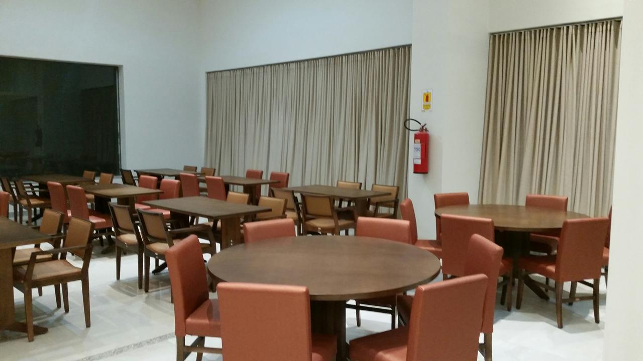 Hotel Caju De Ouro 페이라 데 산타나 외부 사진